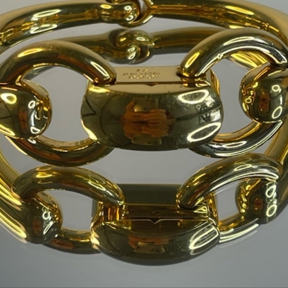 Gucci Gold Tone Metal Cuff Bracelet - Picture 2 of 5